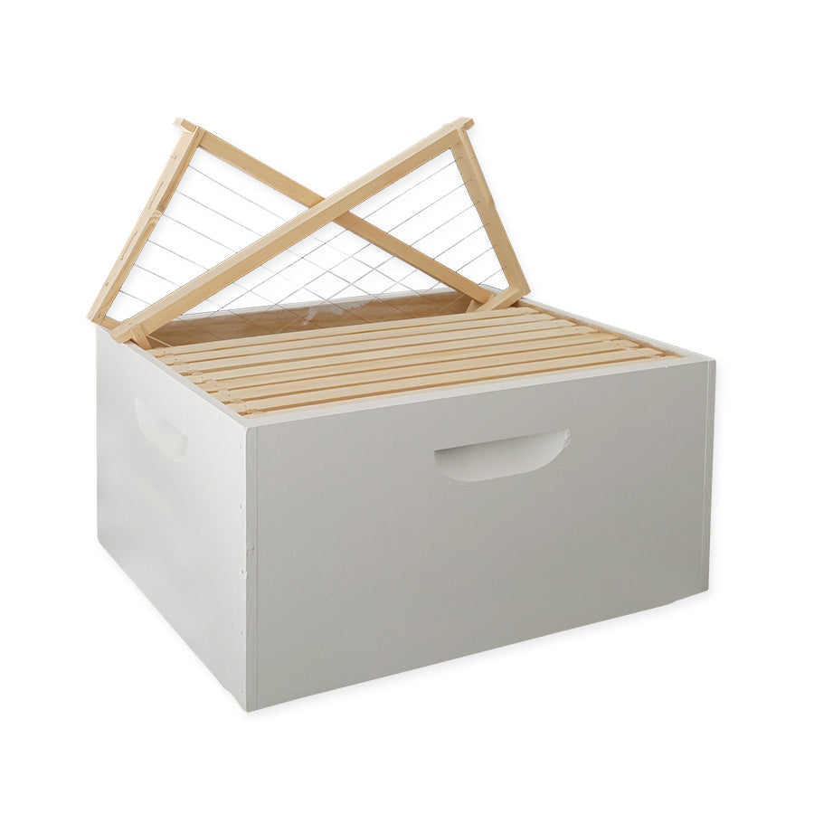 10F F/Depth Premium Finger Joint Box - Assembled Hot Wax Dipped & Painted plus 10 SS 6-Wire Frames